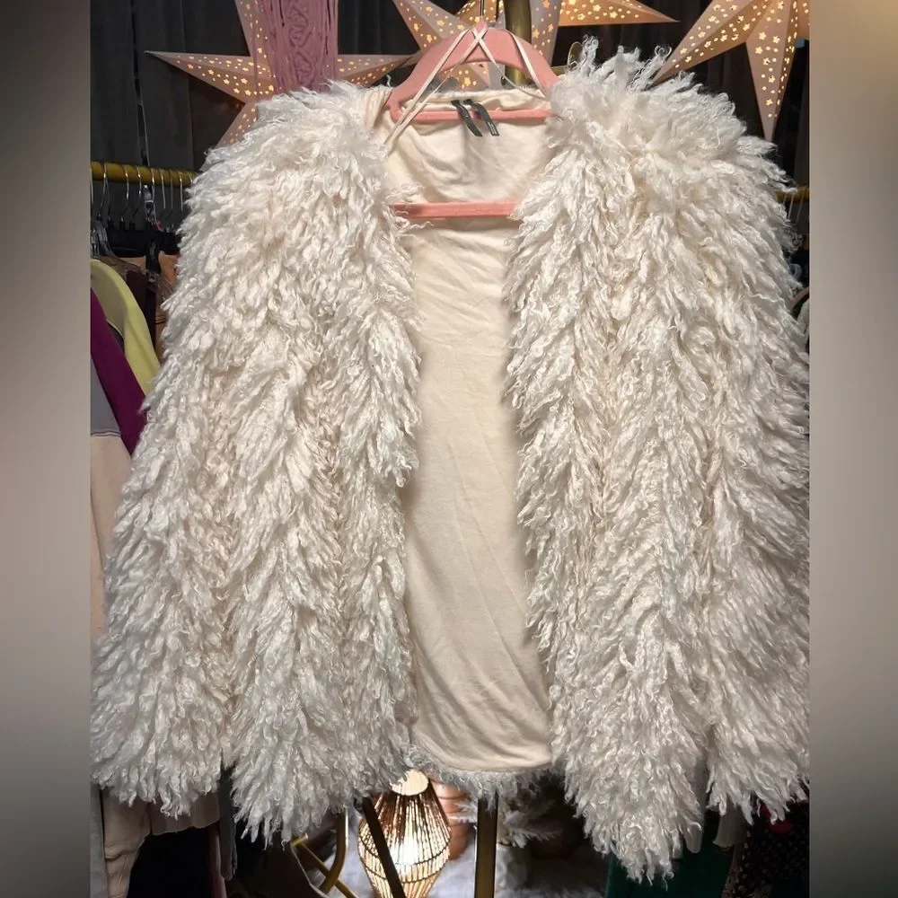 Anthropologie Pilcro Shaggy Faux Fur Cardigan Sweater in Ivory NWOT - Picture 6 of 8